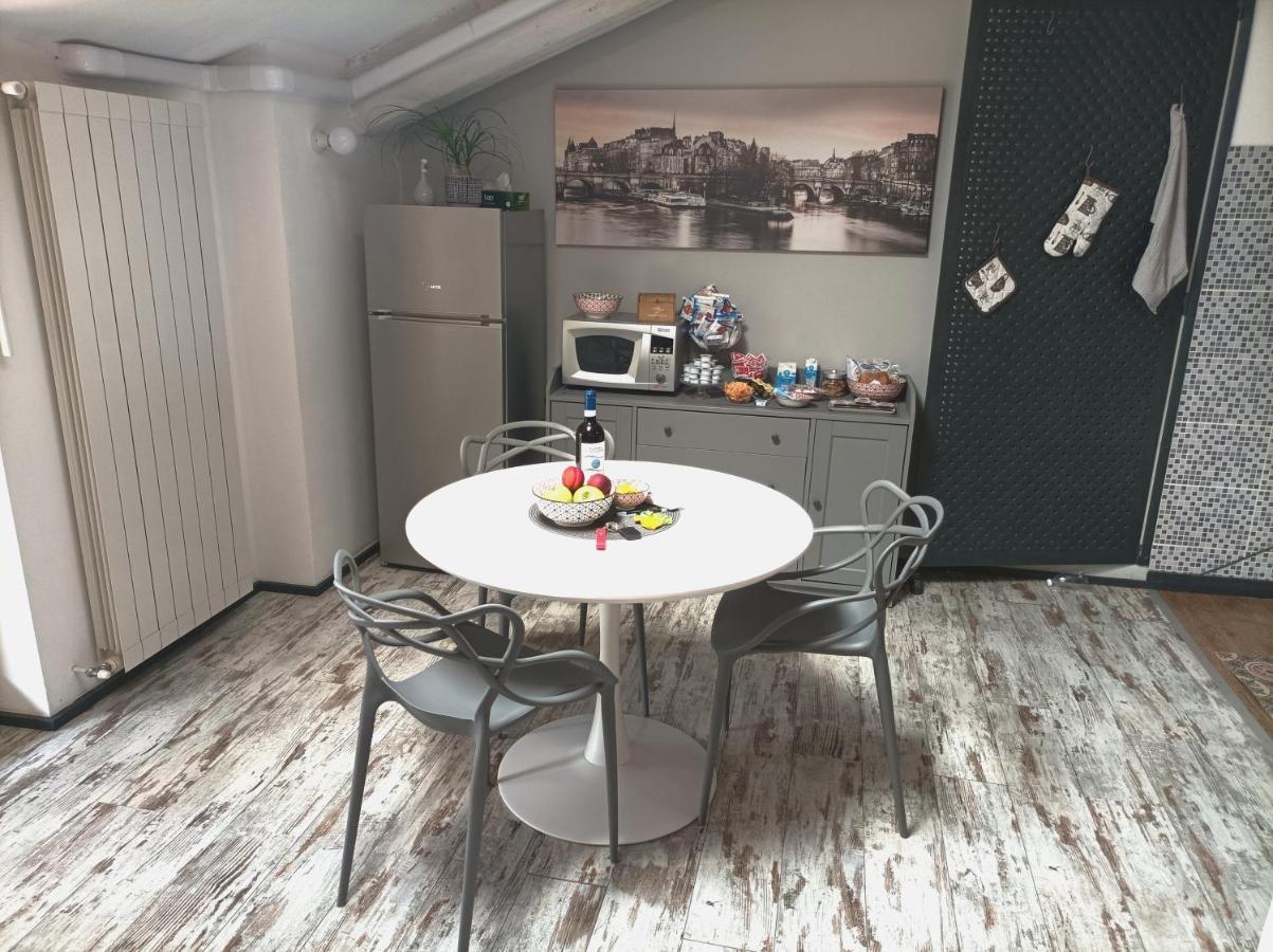 La Petite Maison De Claire Cuneo Ngoại thất bức ảnh